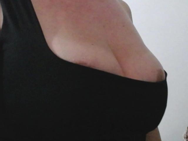 VictoriaKim - Live sexe cam - 18760646