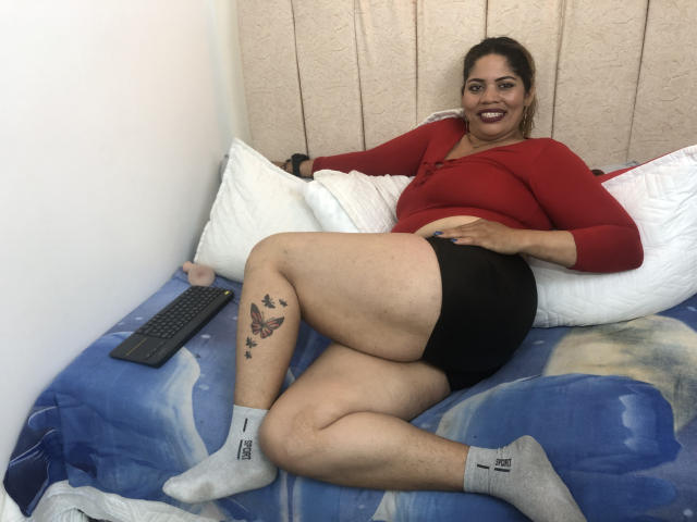 YesicaTorez - Live porn &amp; sex cam - 18761086
