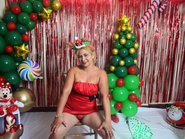 KeiraQuen - Live porn &amp; sex cam - 18761942