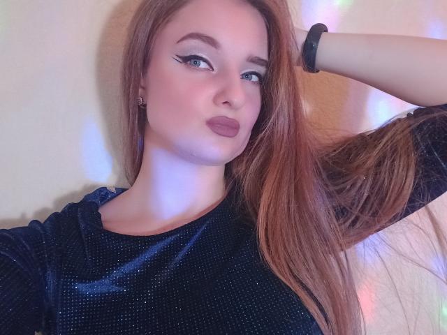 KariMillie - Élő pornó és szexkamera - 18763310