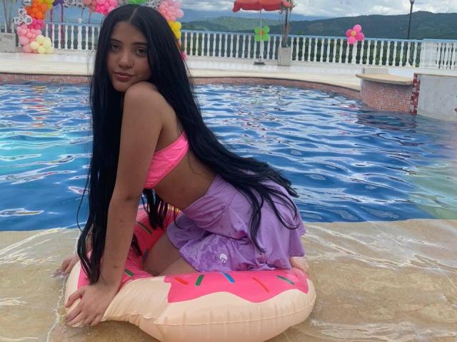 AlexaRossi - Live porn &amp; sex cam - 18770730