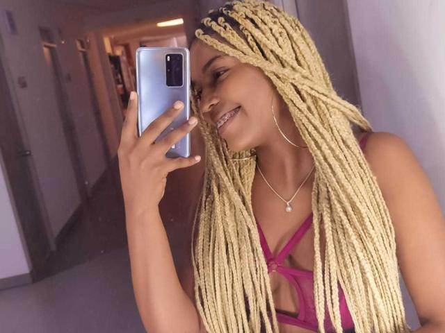 MaluHot - Live porn &amp; sex cam - 18771706