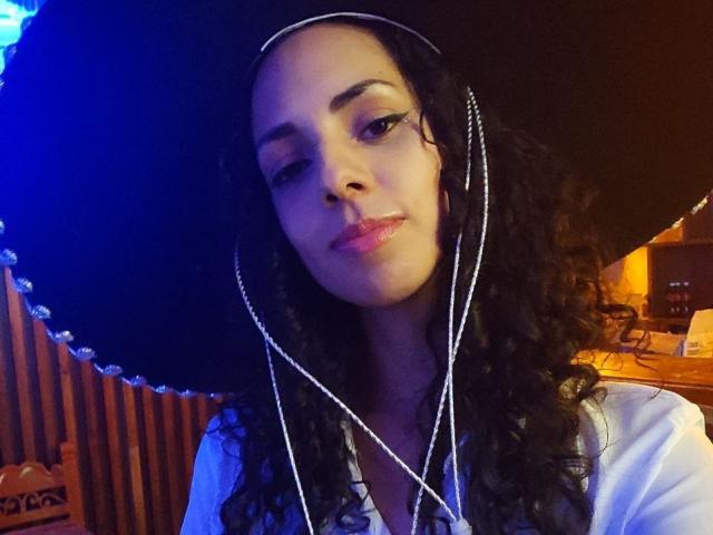 MoniqueCurlz - 라이브 포르노 &amp; 섹스 캠 - 18774662