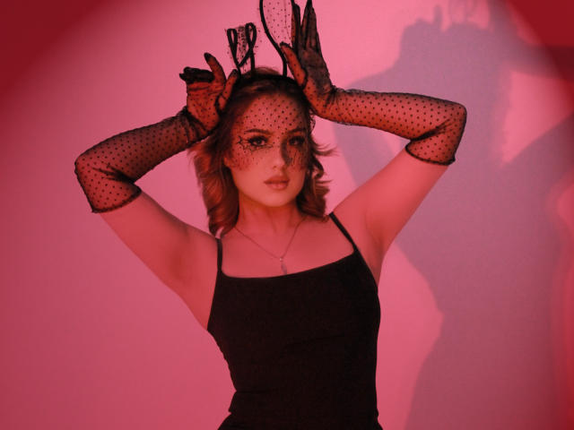 LisaFrancis - Live porn &amp; sex cam - 18786218