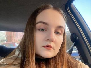 AveryVeksler - Live porn &amp; sex cam - 18786518