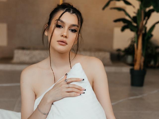 KiraBlake - Live porn &amp; sex cam - 18786654