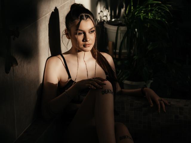 KiraBlake - Live porn &amp; sex cam - 18786838