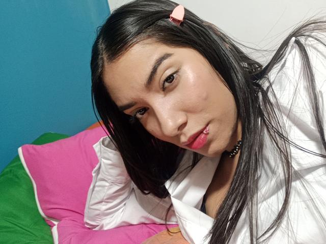 SharonKlart - פורנו בשידור חי ומצלמת סקס - 18788526