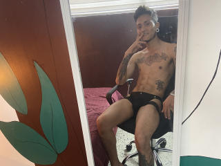 MaxThz - Live porn &amp; sex cam - 18789602