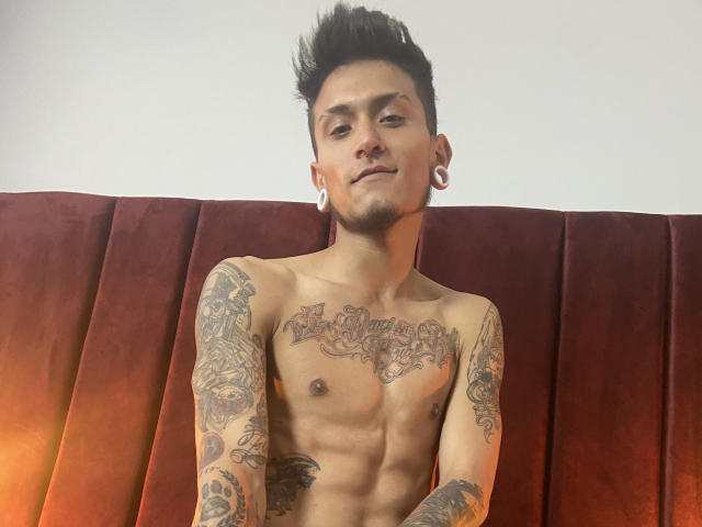 MaxThz - Live porn &amp; sex cam - 18789610