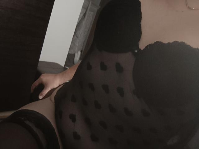 Kleopatri - Live porn &amp; sex cam - 18798270