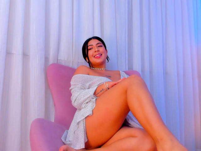 AnahiCooper - Live Sex Cam - 18800102