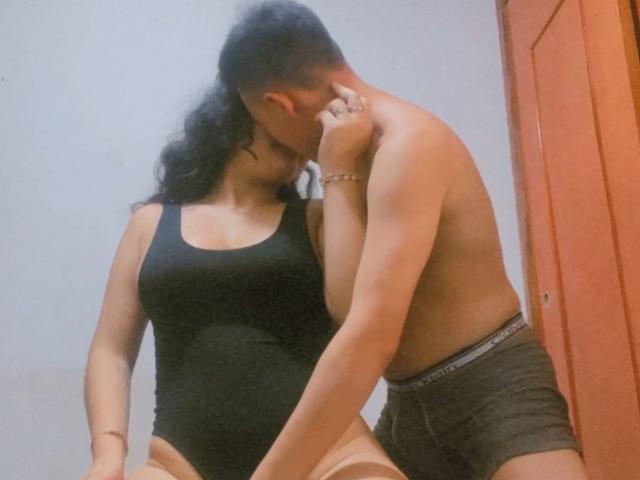 CoupleNoLimits - Sexe cam en vivo - 18800258