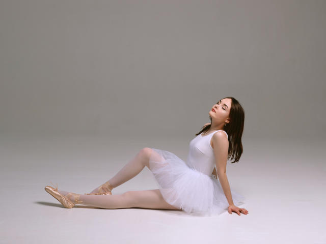 ElvingBell - Live porn &amp; sex cam - 18802774