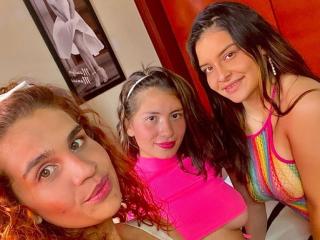 AmyAndMarilyAndSmooth - Sexe cam en vivo - 18807802