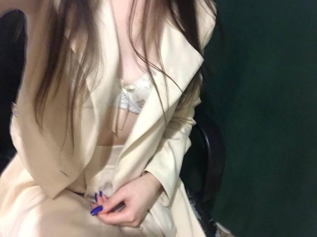 Fellinia - Live porn &amp; sex cam - 18809702