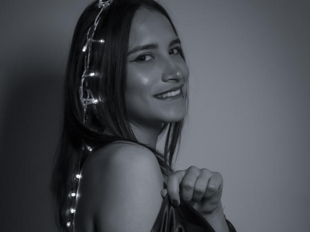 DammyAdams - פורנו בשידור חי ומצלמת סקס - 18812954