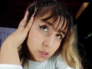 ZharaXZhara - Sexe cam en vivo - 18813878