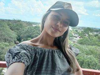 LucianaDeivys - Live porn &amp; sex cam - 18820474