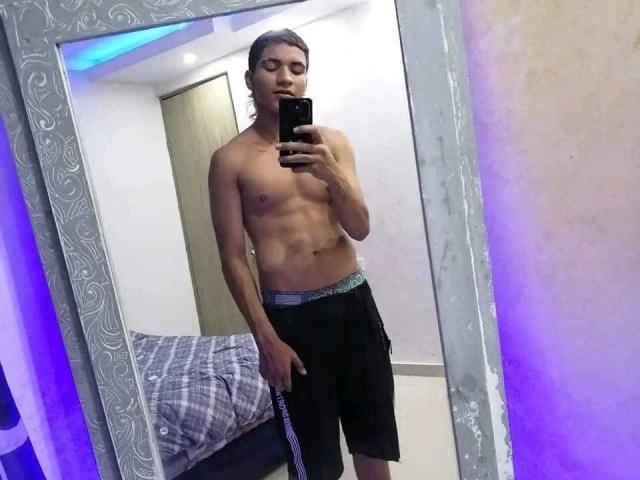 Meliodas69 - Live porn &amp; sex cam - 18821386