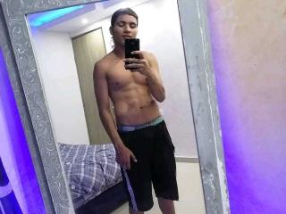 Meliodas69 - Live porn &amp; sex cam - 18821394