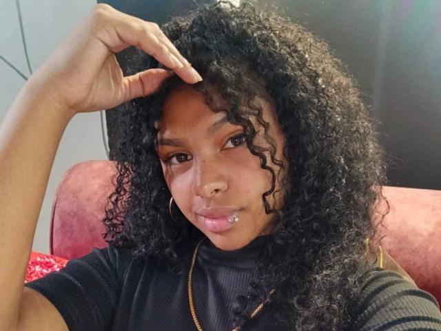 EmmaRiicco - פורנו בשידור חי ומצלמת סקס - 18821726