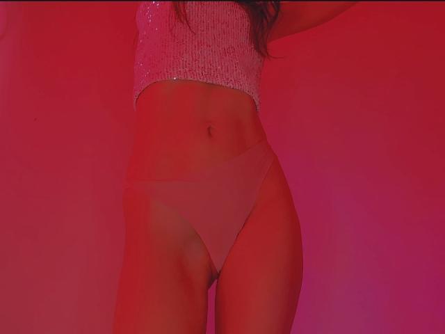 LuluJones - Live sex cam - 18825662