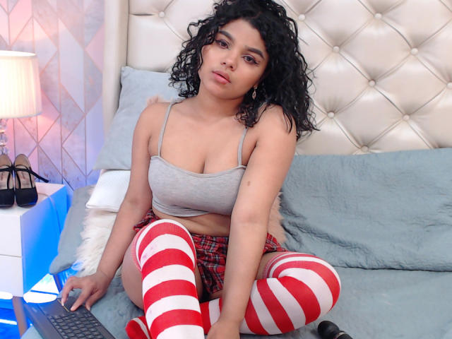 NicolleJacobs - Live porn &amp; sex cam - 18828822