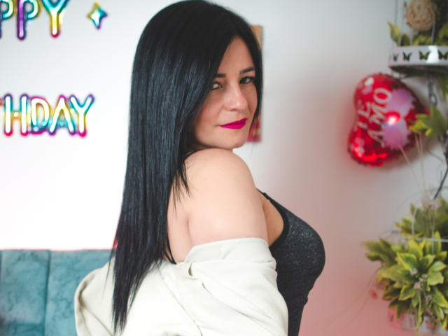 SophiaCruz - Porno na żywo i seks kamera - 18829606