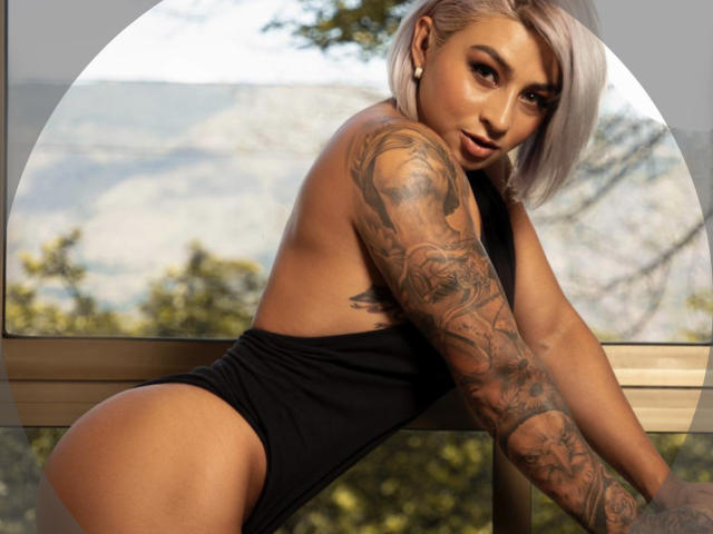 AvrilGray - сексуальная веб-камера в реальном времени - 18829638