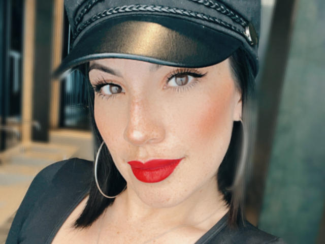 Liliysweet - Élő pornó és szexkamera - 18830838