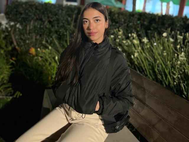 LaraQuilles - Live porn &amp; sex cam - 18833030