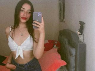 LaraQuilles - Live porn &amp; sex cam - 18833094