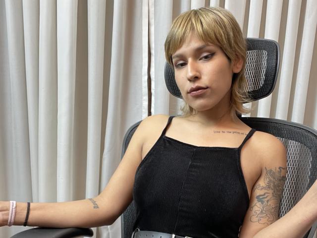 KiaraHernandeez - Live sex cam - 18834854