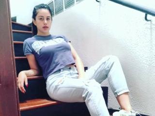AllieeMod - Sexe cam en vivo - 18835630