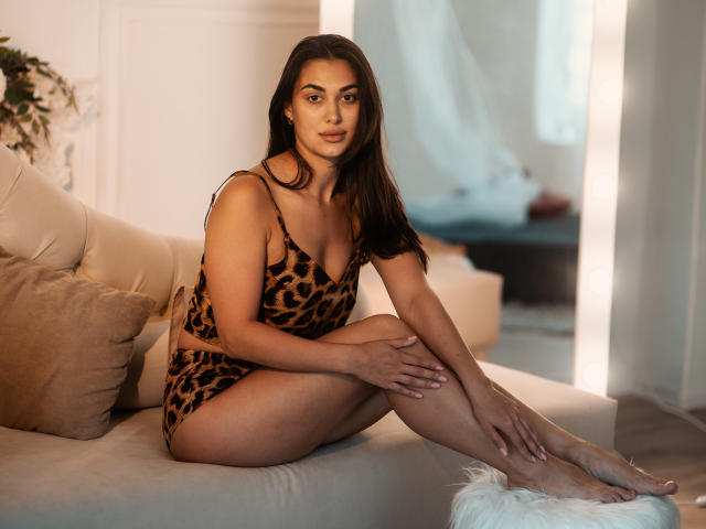 RoseSrina - Live sex cam - 18835786