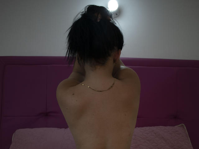 MollyMarthins - сексуальная веб-камера в реальном времени - 18837126