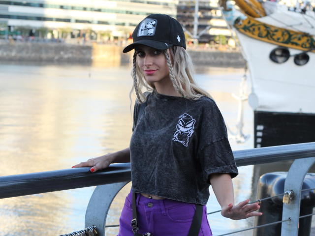 DelaMoons - сексуальная веб-камера в реальном времени - 18837138