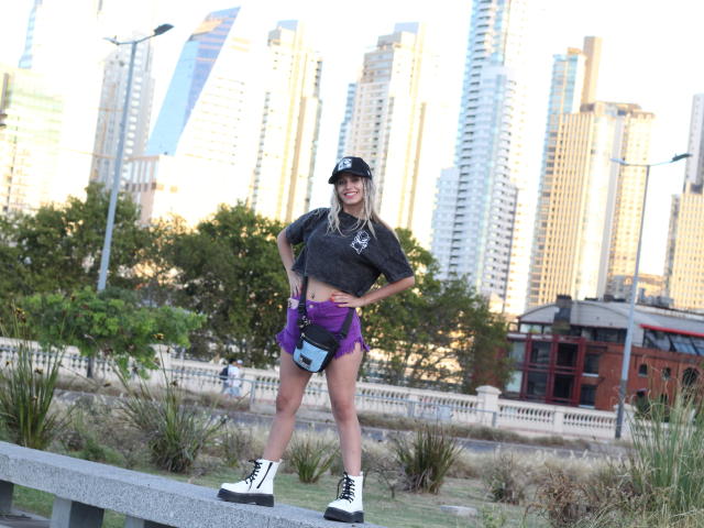 DelaMoons - Camera khiêu dâm &amp; quyến rũ trực tiếp - 18837254