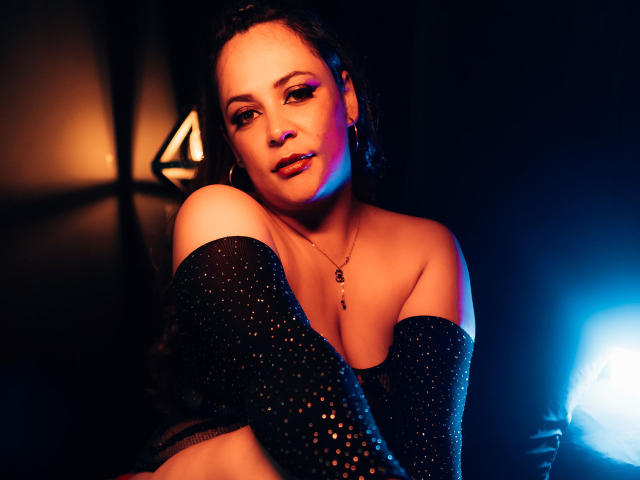BiiancaCos - Live porn &amp; sex cam - 18846930