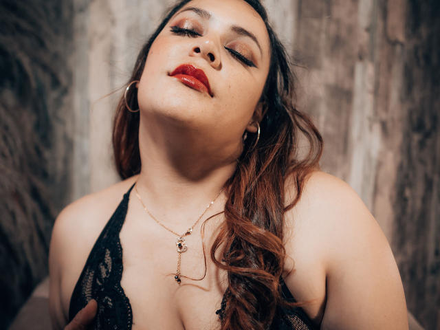 BiiancaCos - Live sex cam - 18847050