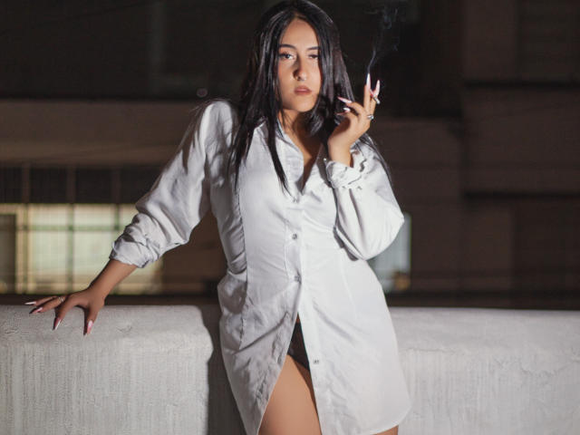 ElaRoose - Élő pornó és szexkamera - 18849298