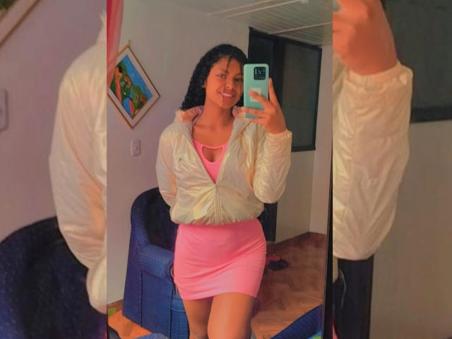 EmmaRiicco - Live porn &amp; sex cam - 18851790