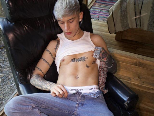 JustinAlvarez - Sexe cam en vivo - 18852706