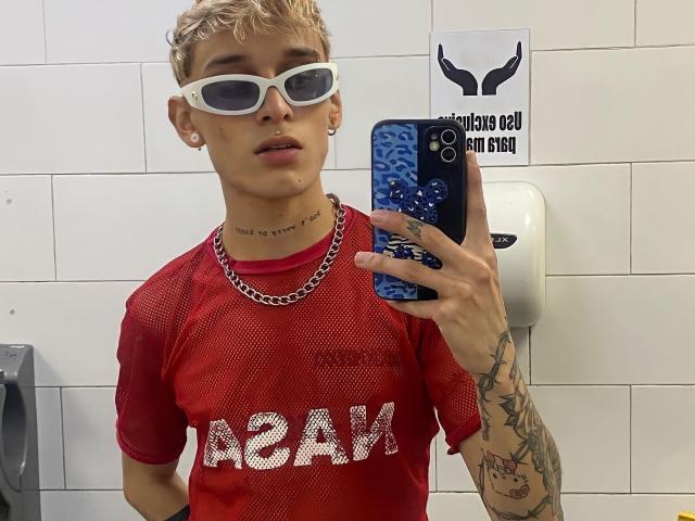 JustinAlvarez - Sexe cam en vivo - 18853002