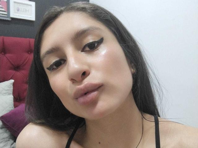 VioletRoogers - сексуальная веб-камера в реальном времени - 18853306