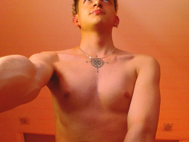 BastianLeonis - Live porn &amp; sex cam - 18854330