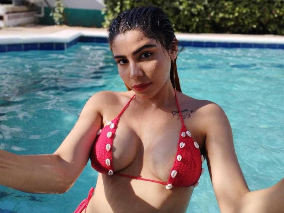 AshleyGroff - Live porn &amp; sex cam - 18858522