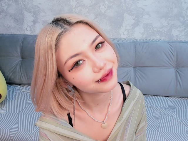 LinaSunFlower - Live porn &amp; sex cam - 18861274