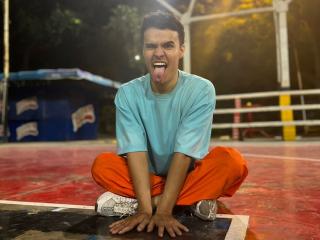 AlexKinter - Live porn &amp; sex cam - 18862202